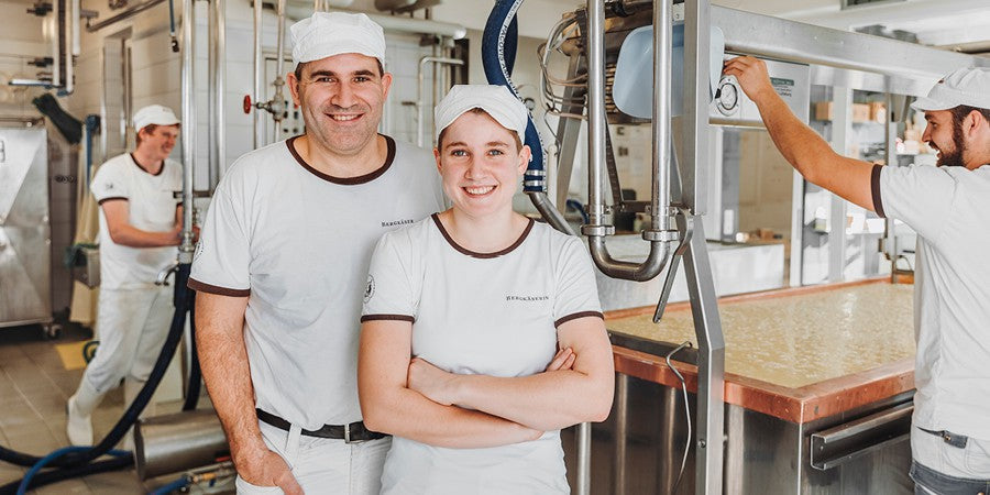 Ehrgeizig und hartnäckig: Selina bringt frischen Wind in der Bergkäserei